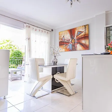 Дом отдыха Townhouse In El *